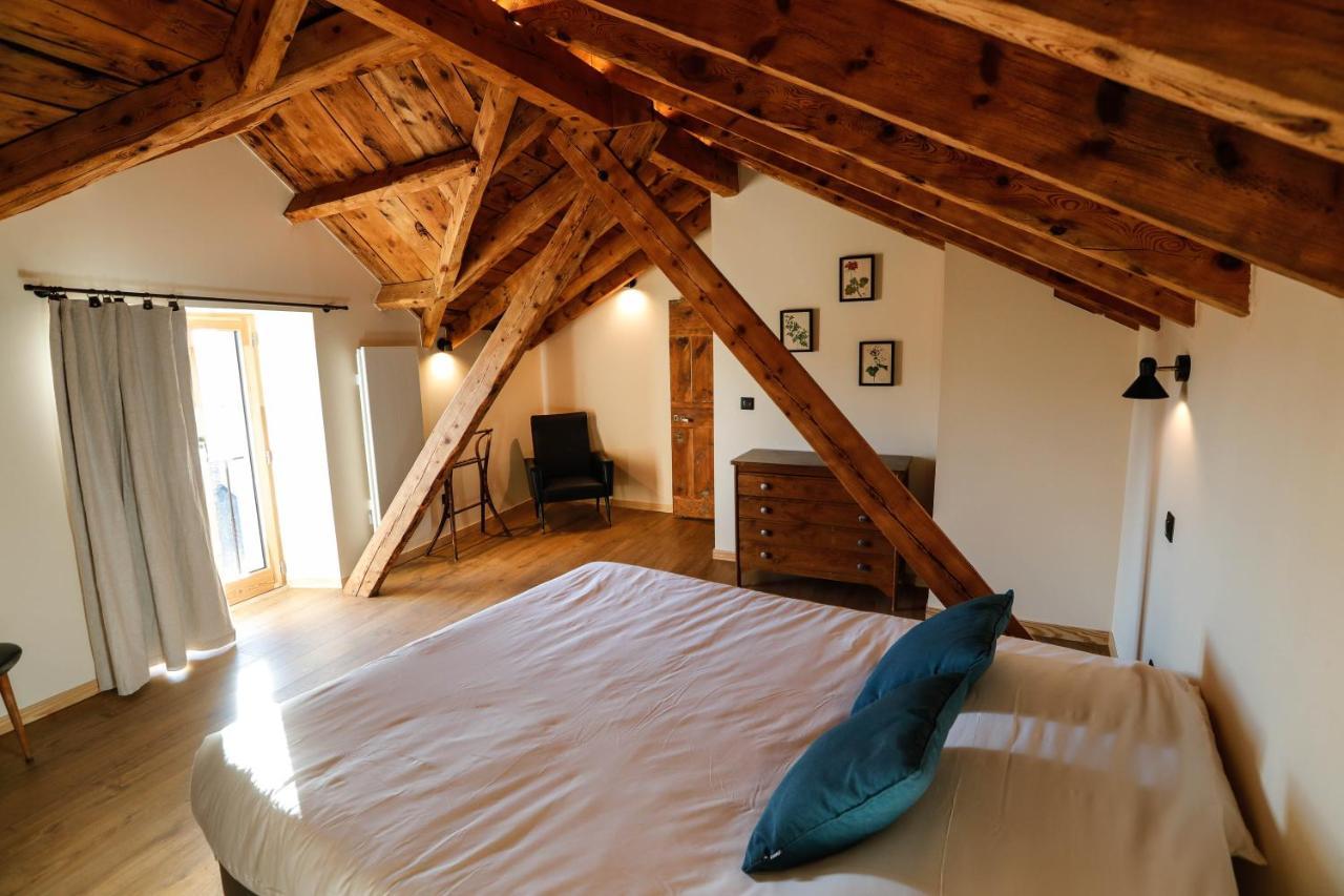 Domaine Agricole Cotze / Casa Rural Enveitg エクステリア 写真